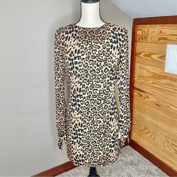 Dress The Population Dahlia Leopard Print Long Sleeve Shift Dress XS NWT - Picture 4 of 16